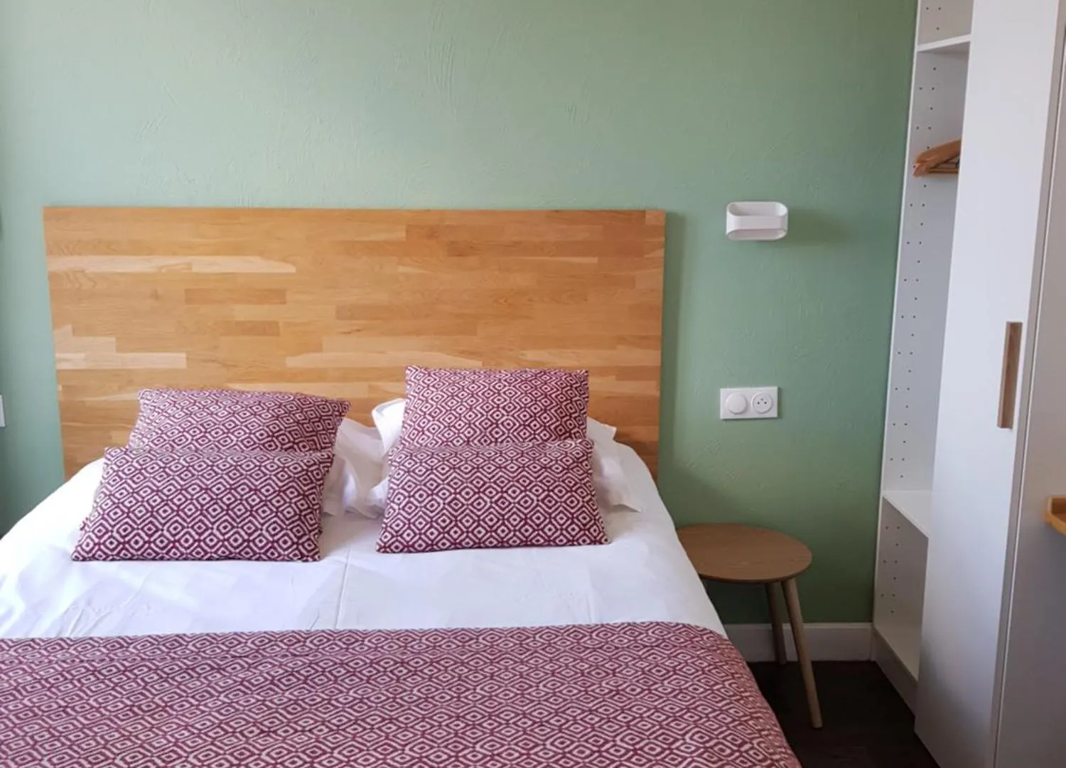 Le Thimothee : Hotel & Studios Saint-Raphael  2*, Saint-Raphael (Var) France