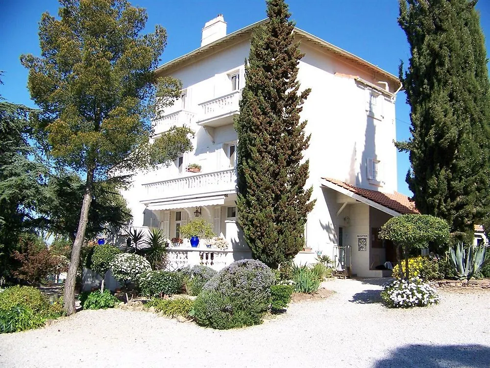 **  Le Thimothee : Hotel & Studios Saint-Raphael  France