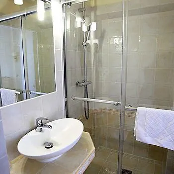 Le Thimothee : Hotel & Studios Saint-Raphael