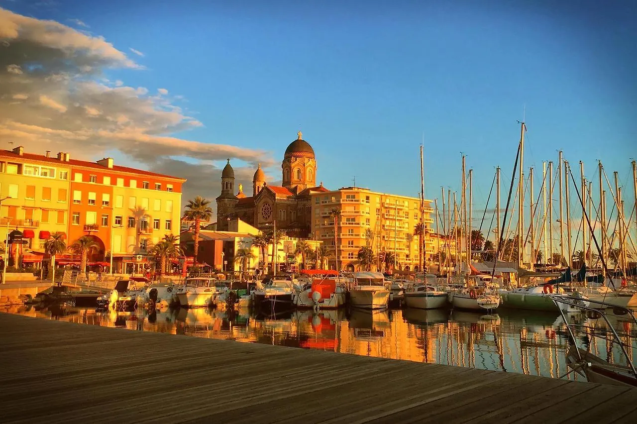 Le Thimothee : Hotel & Studios Saint-Raphaël