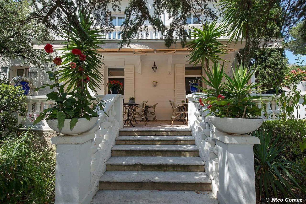 **  Le Thimothee : Hotel & Studios Saint-Raphaël フランス