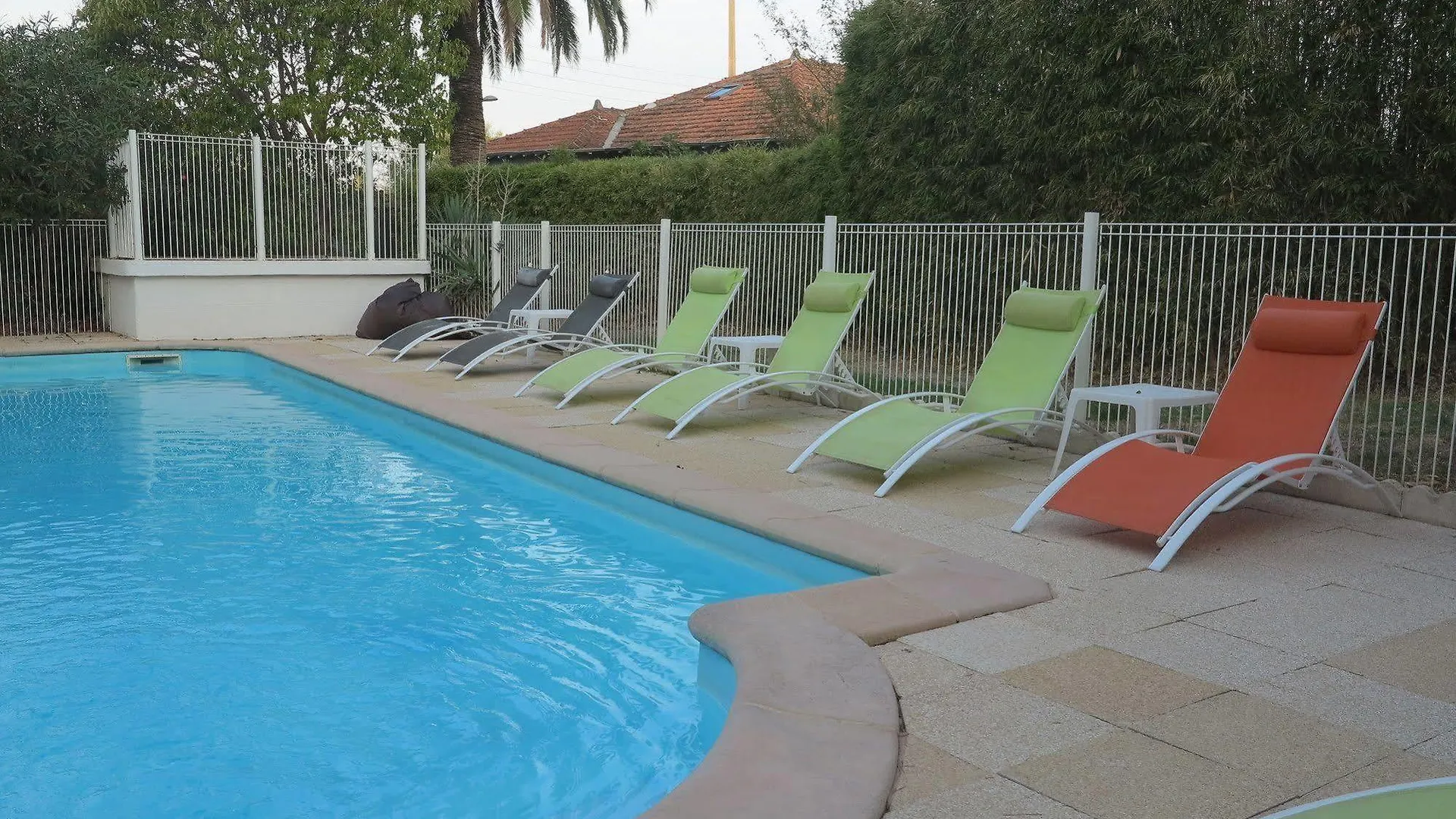 Le Thimothee : Hotel & Studios Saint-Raphael