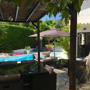 Bed,kitchen And Swimming Pool Esterel Couette-café