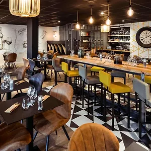 https://mercure-lyon-est-chaponnay.hotels-rhonealpes.com