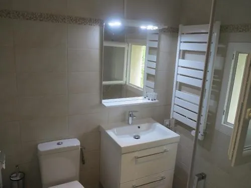 Le Thimothee : Hotel & Studios Saint-Raphael  2*, Saint-Raphael (Var)