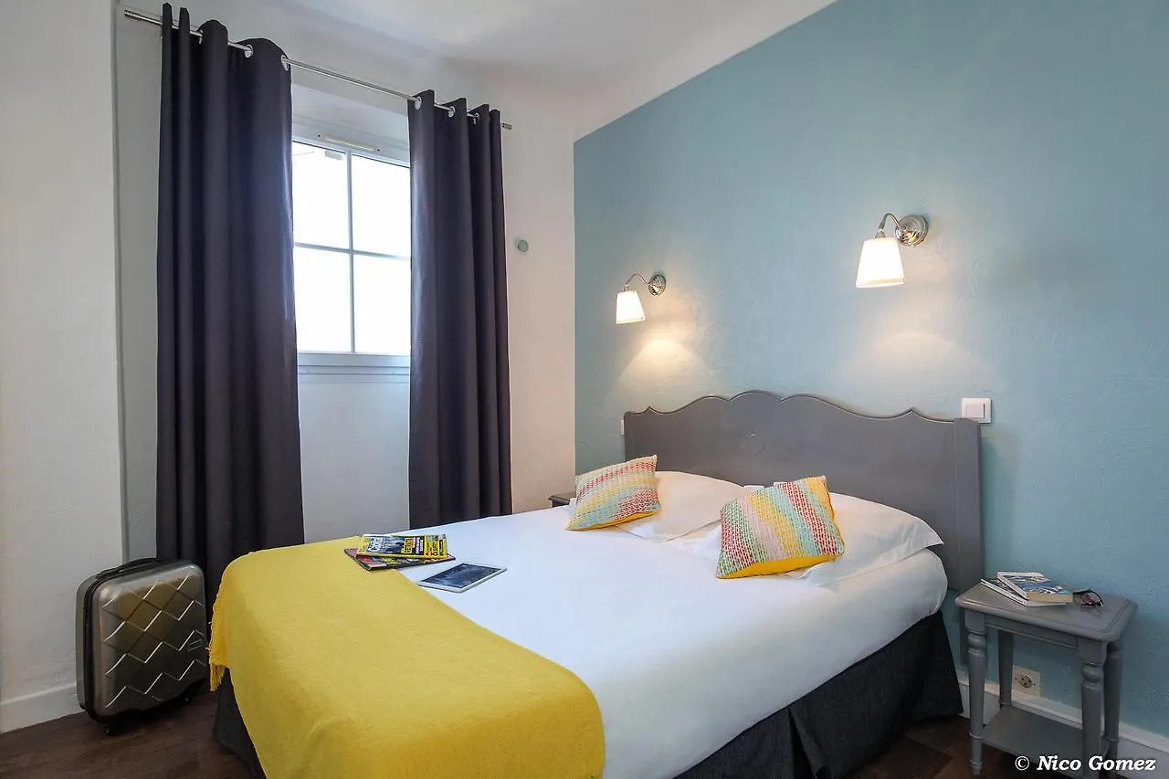 Le Thimothee : Hotel & Studios Saint-Raphael   Saint-Raphael (Var)
