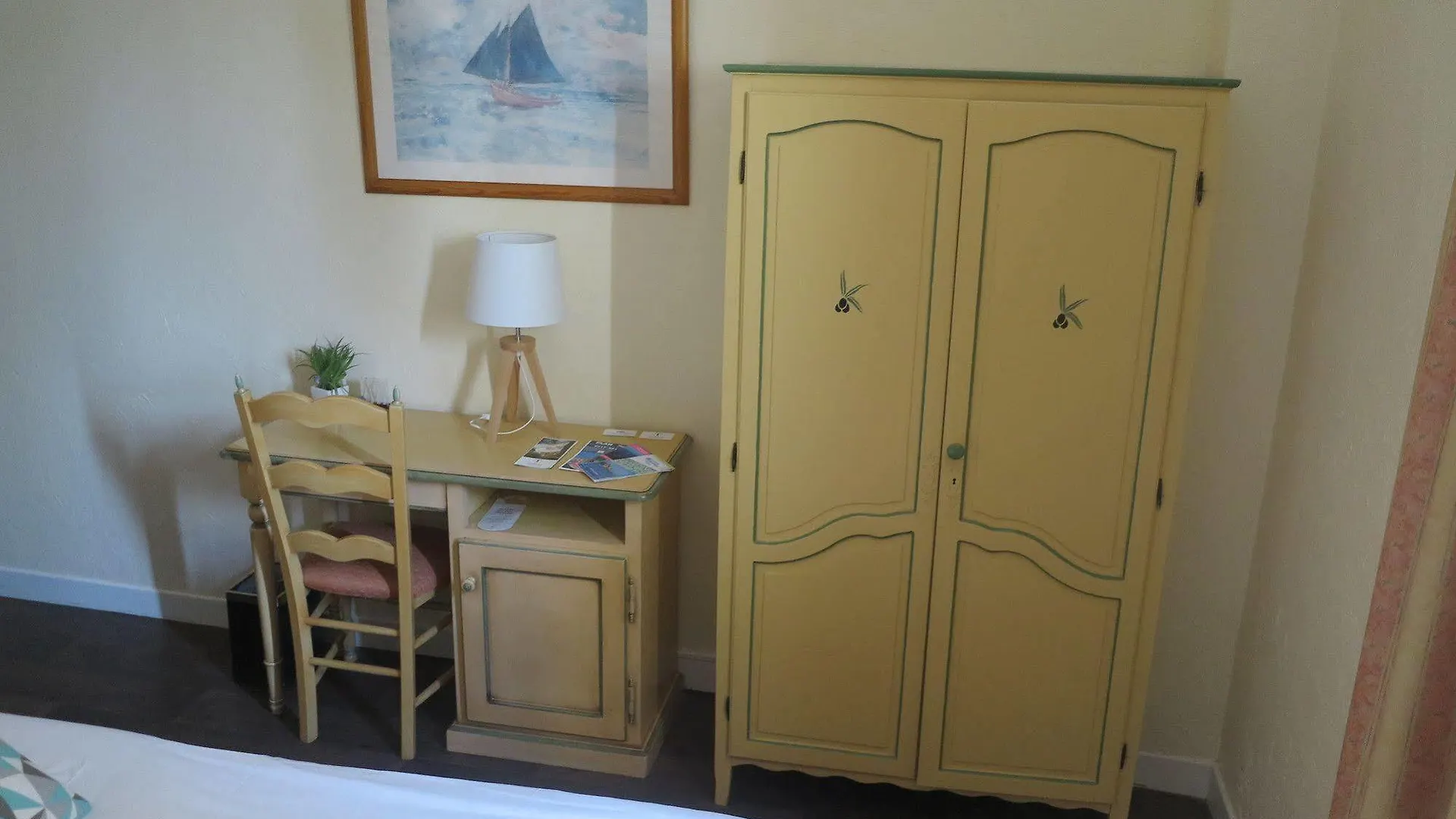 Le Thimothee : Hotel & Studios Saint-Raphael
