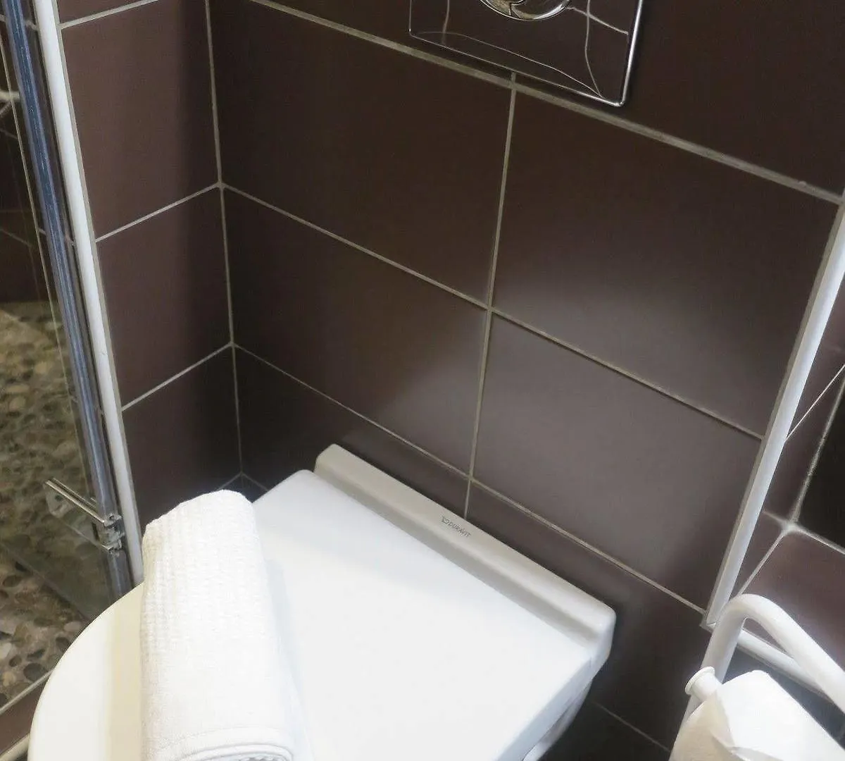 Le Thimothee : Hotel & Studios Saint-Raphael   Saint-Raphael (Var)