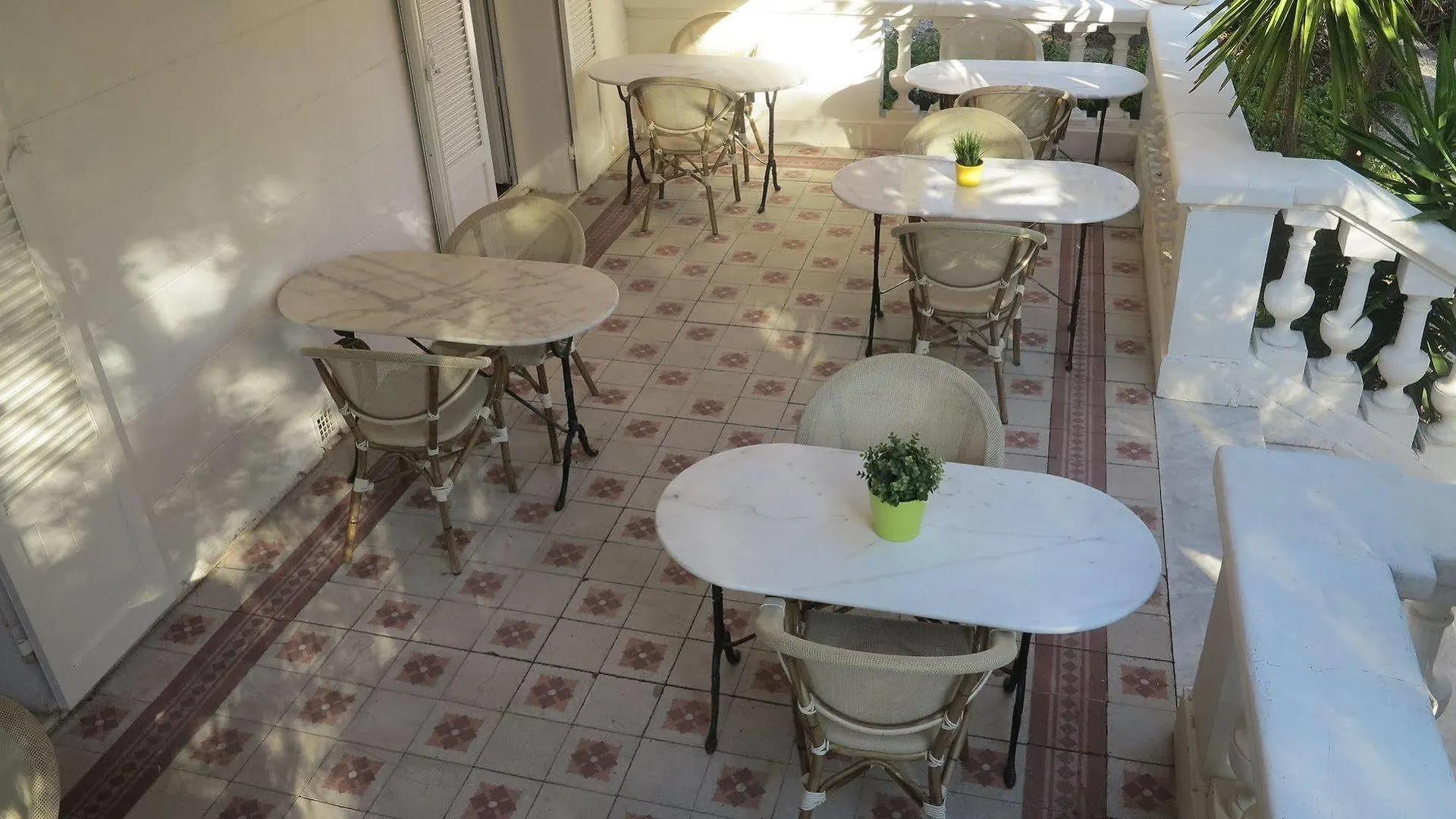 Le Thimothee : Hotel & Studios Saint-Raphael