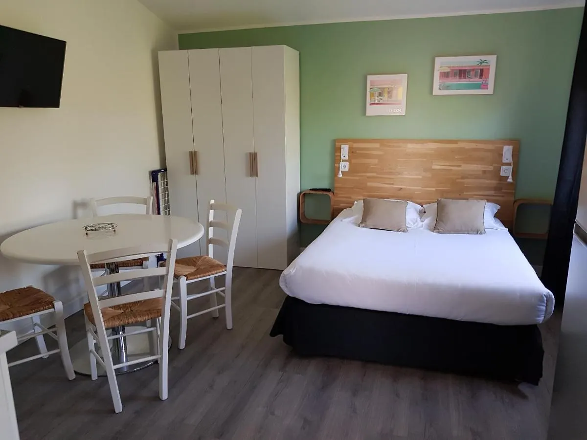 Le Thimothee : Hotel & Studios Saint-Raphael